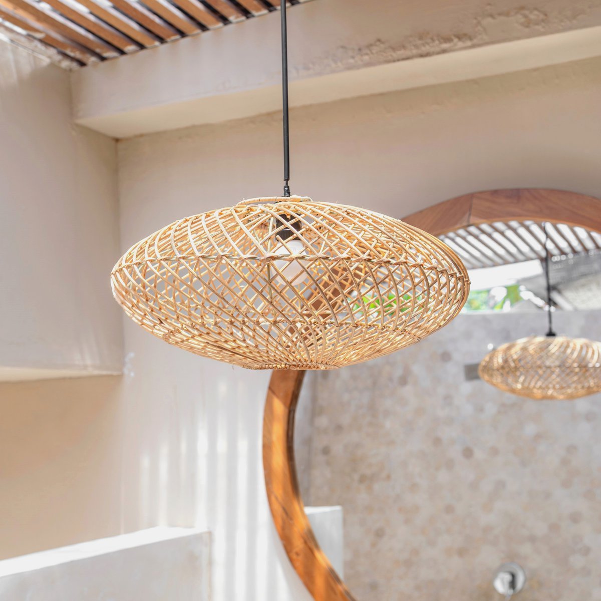 Rattan lampenkap-Boho hanglamp-Natuurlijke plafondlamp-schijfvormige lamp-plat handgeweven plafondlicht (Ø 40 cm) arana