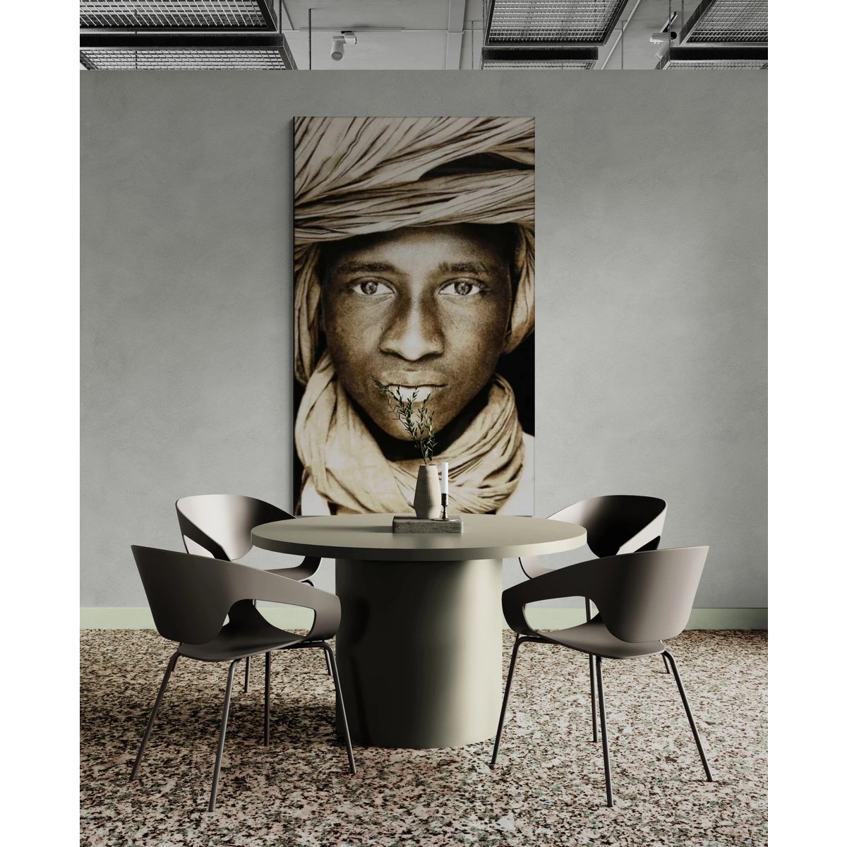 Gobelin geweven wandtapijt 120/180 Toeareg Boy Mali WH1614 uitgerekt op een draagbalk