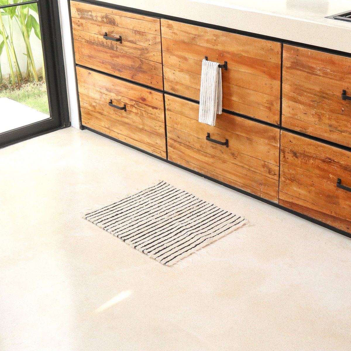 Klein katoenen vloerkleed – gestreept loper – boho vloerkleed zwart wit – zachte bedmat – handgeweven rechthoekig vloerkleed 70x50 cm UNTUK