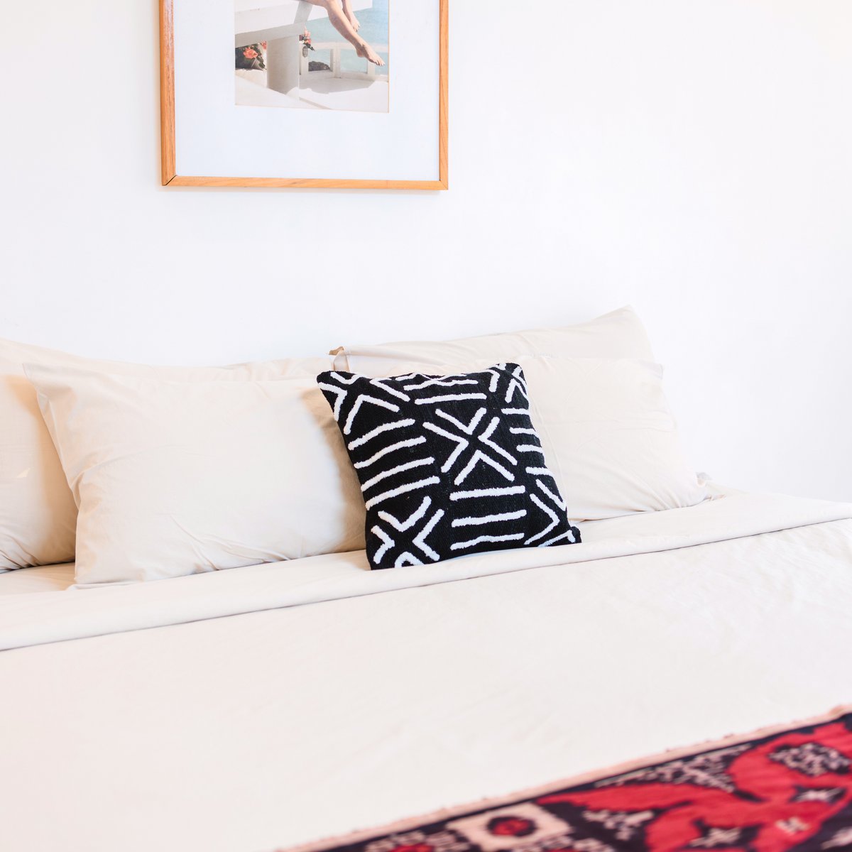 Decoratieve kussenhoes handgemaakt – zwarte kussenhoes – Boho sierkussen – 40x40 / 50x50 cm geborduurde kussenhoes gemaakt van katoen BIMA