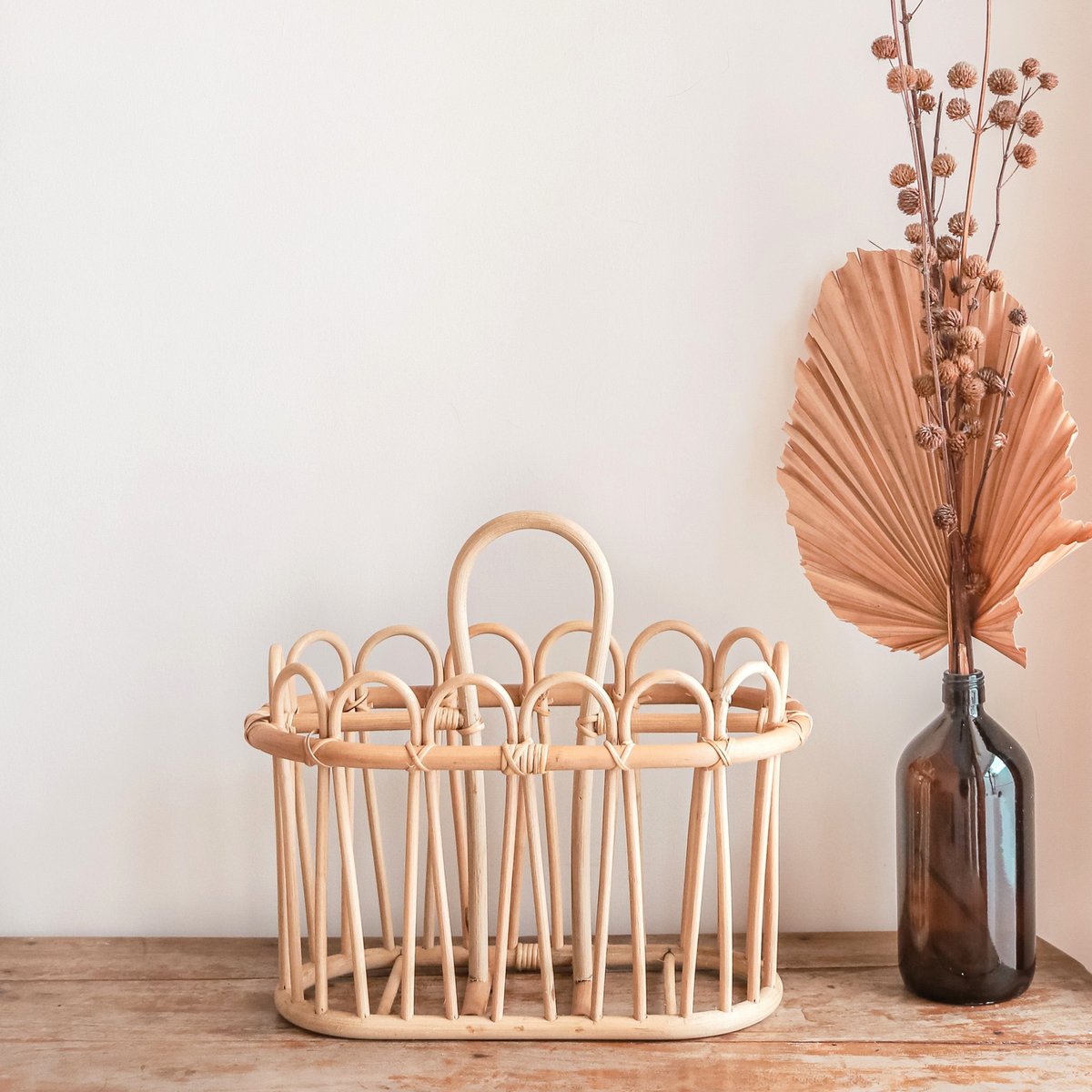 Krantenmand | Tijdschriftenmand KUNO gemaakt van rotan