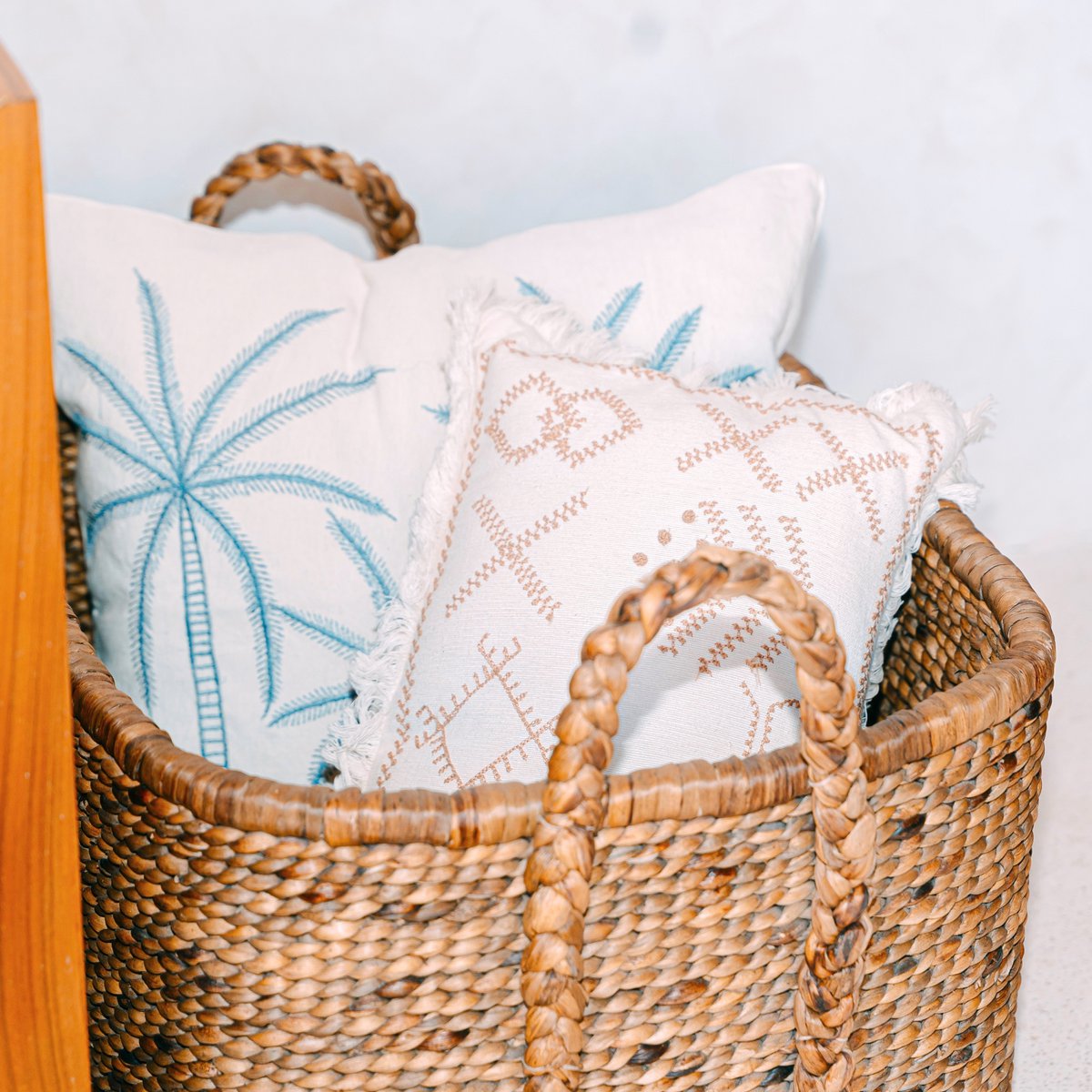 Extra grote wasmand - vierkante boho -mand - geweven decoratieve mand - opslagmand gemaakt van natuurlijke waterhyacint (2 maten) mentari