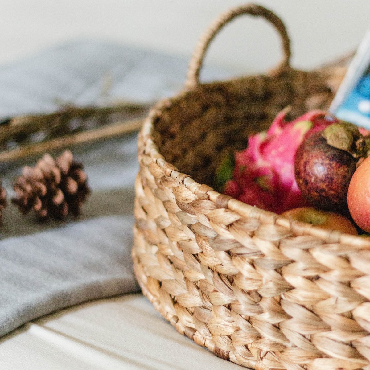 Decoratief dienblad MATAHARI gemaakt van waterhyacint (3 maten)