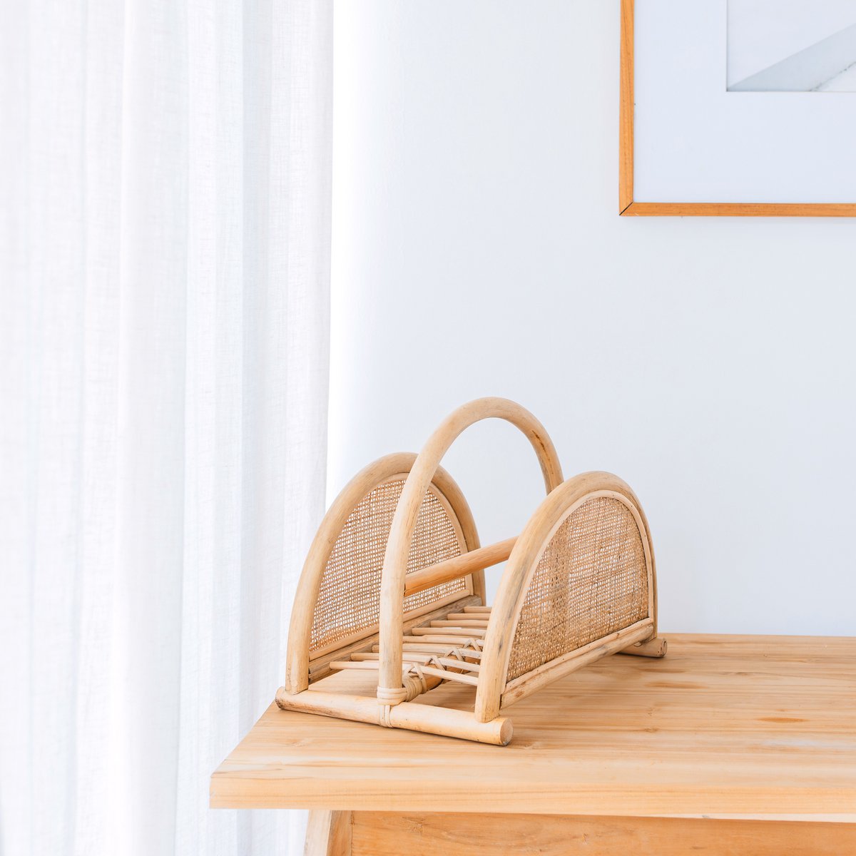 Rotan Krantenrek – Tijdschriftenhouder – Boho Krantenmand – Handgemaakte Rotan Krantenhouder ALOR